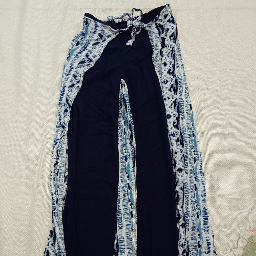 No boundaries lounge pants